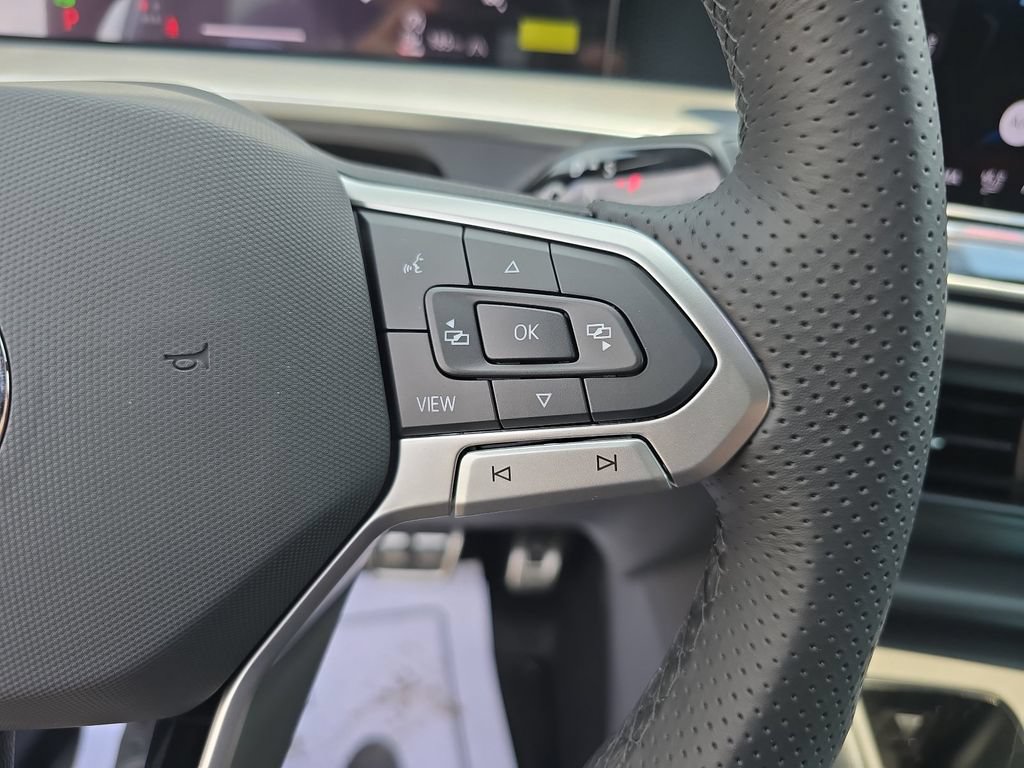 New 2026 Volkswagen Tiguan SE R-Line AWD/4WD image 15