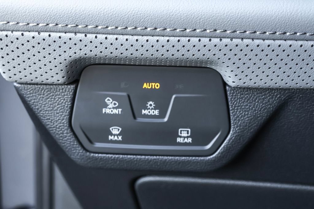 New 2026 Volkswagen Atlas Peak Edition AWD/4WD image 24