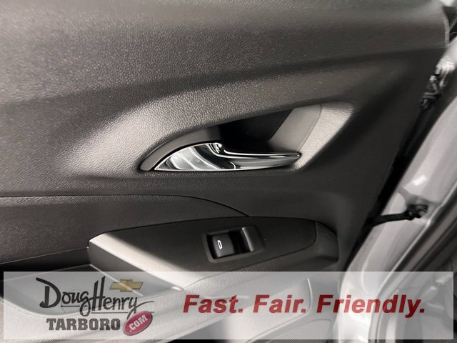 New 2026 Chevrolet Trax RS w/ Sunroof Package image 30