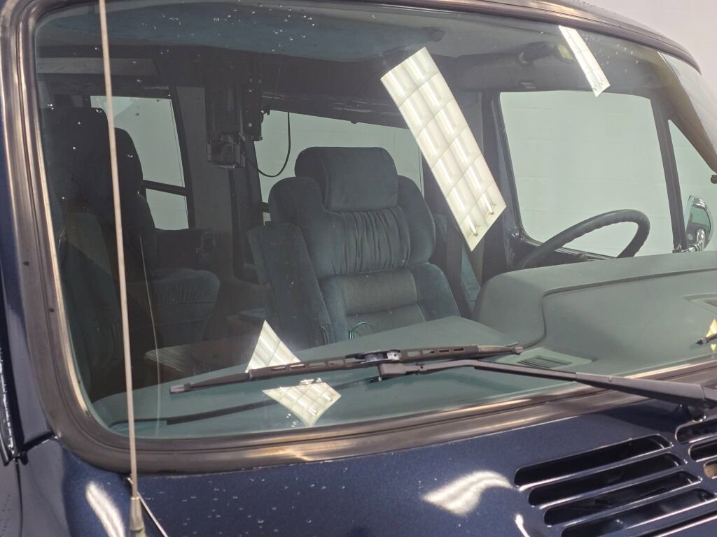 Used 1991 Dodge B2500 image 31