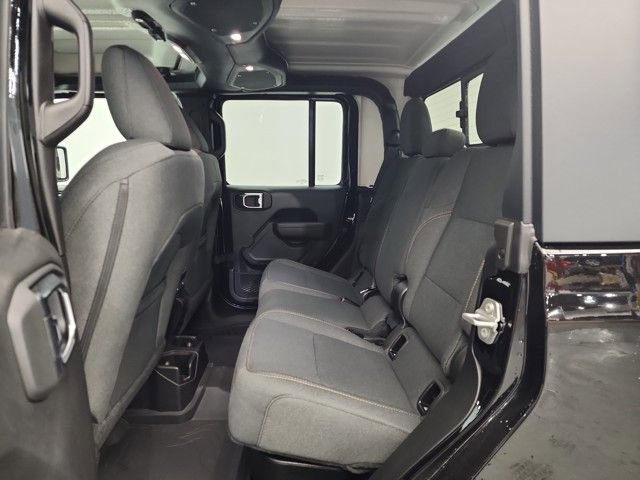 New 2025 Jeep Gladiator Sport image 25