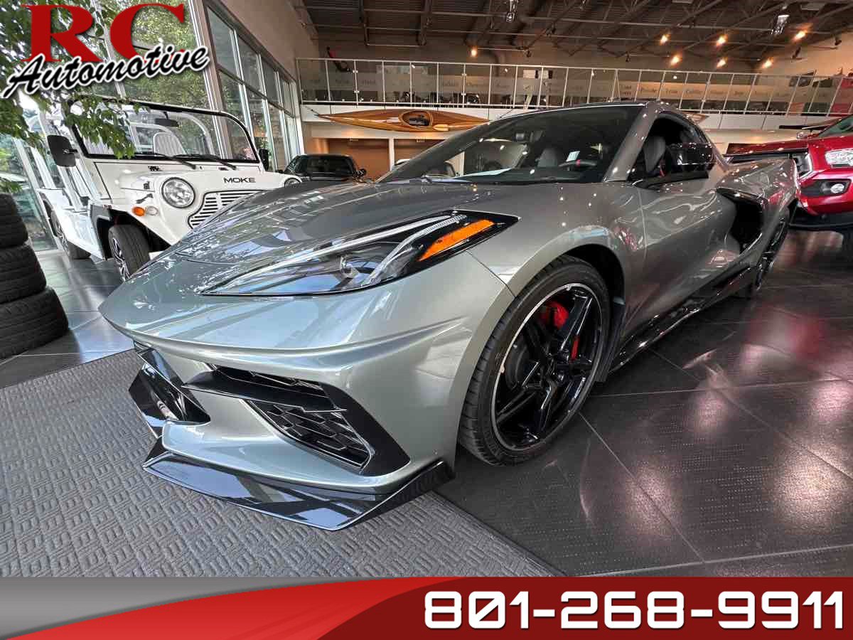 Used 2022 Chevrolet Corvette Stingray Preferred Cpe w/ Z51 Performance Package image 1