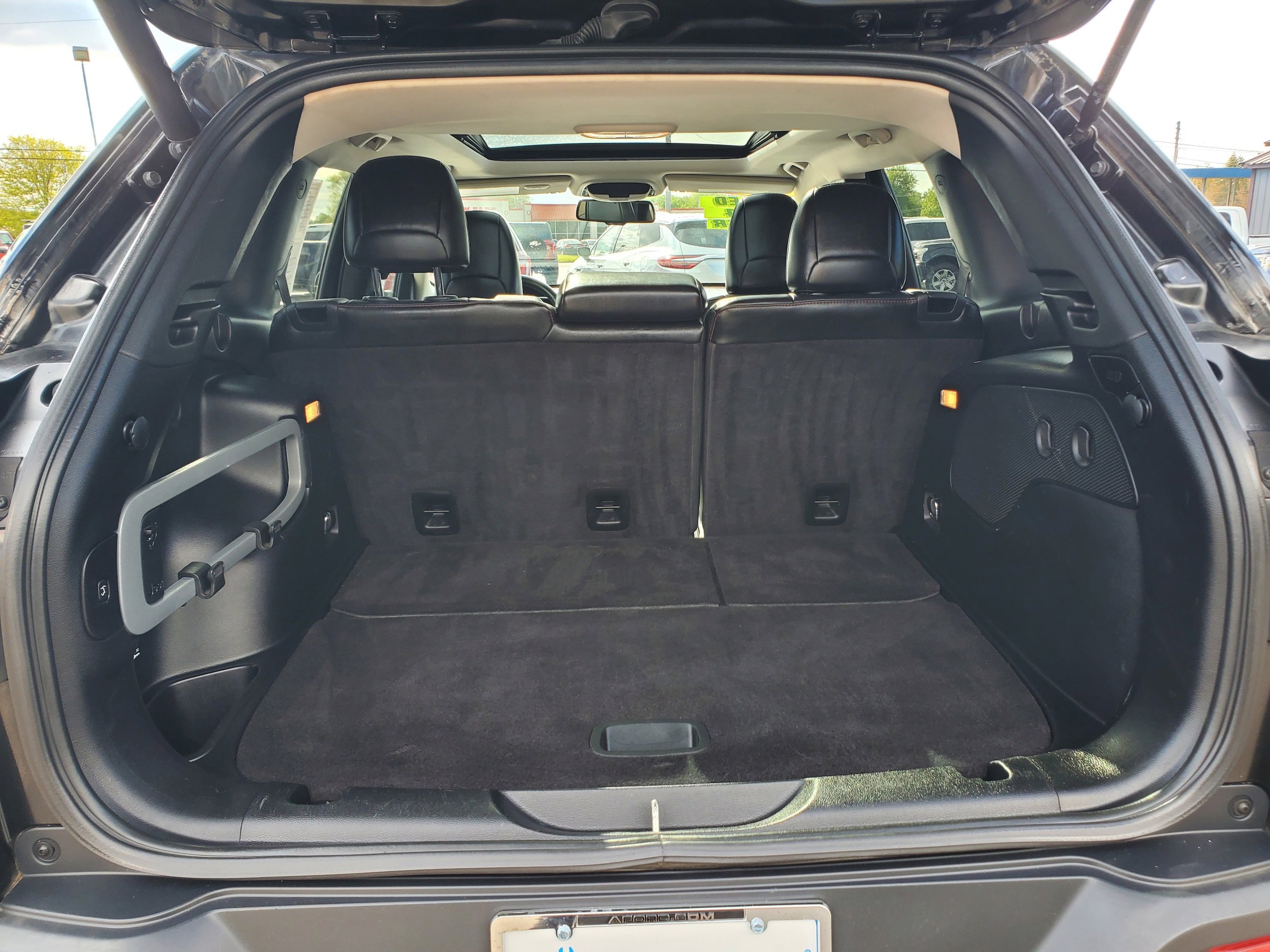 Used 2014 Jeep Cherokee Trailhawk AWD/4WD image 31