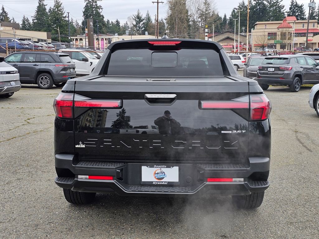 Used 2024 Hyundai Santa Cruz Night image 6