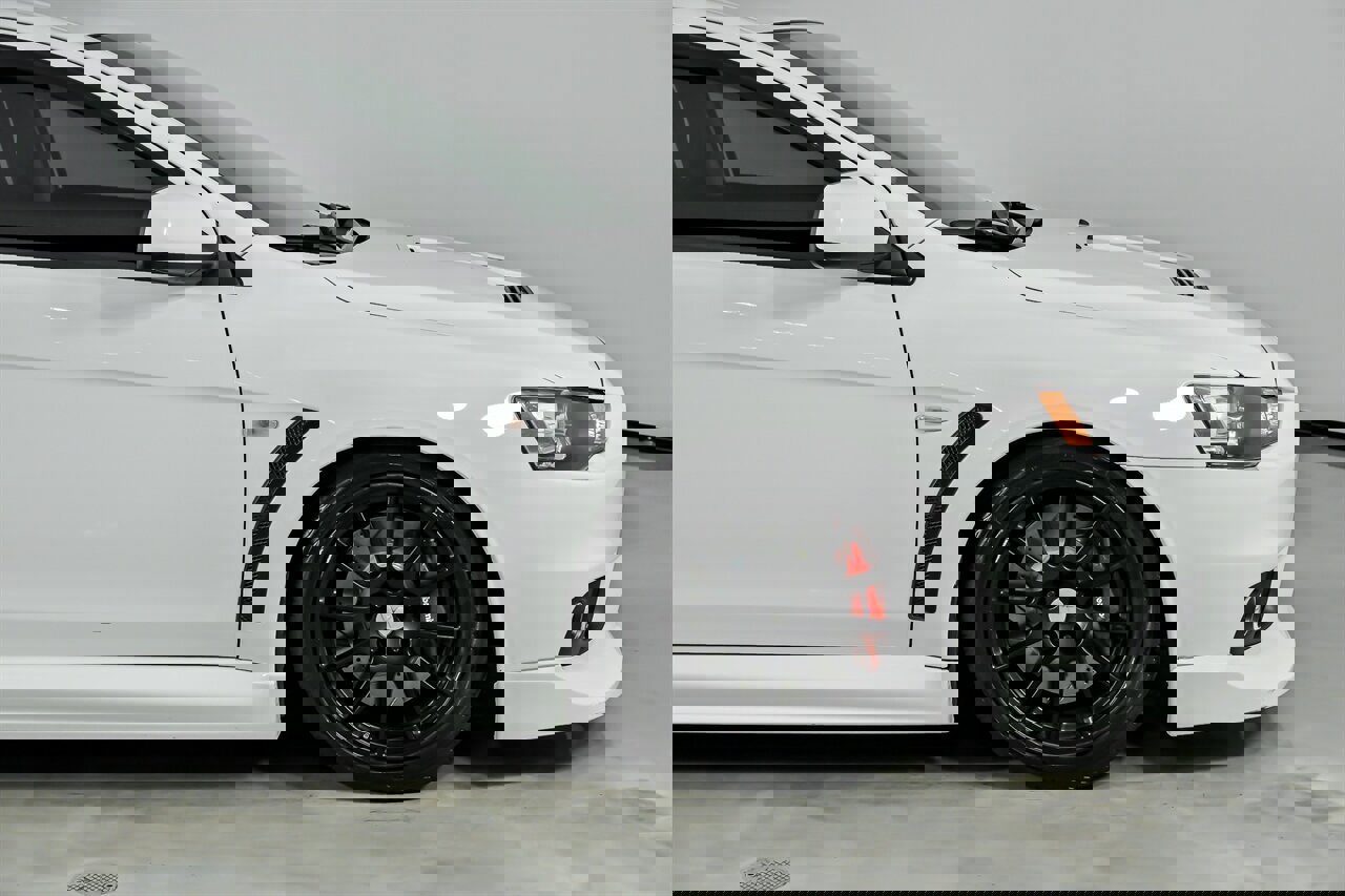 Used 2014 Mitsubishi Lancer Evolution GSR image 15