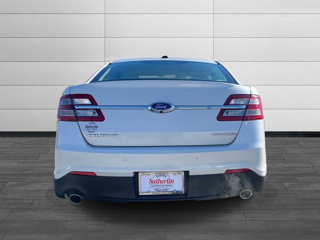 Used 2019 Ford Taurus Limited image 4