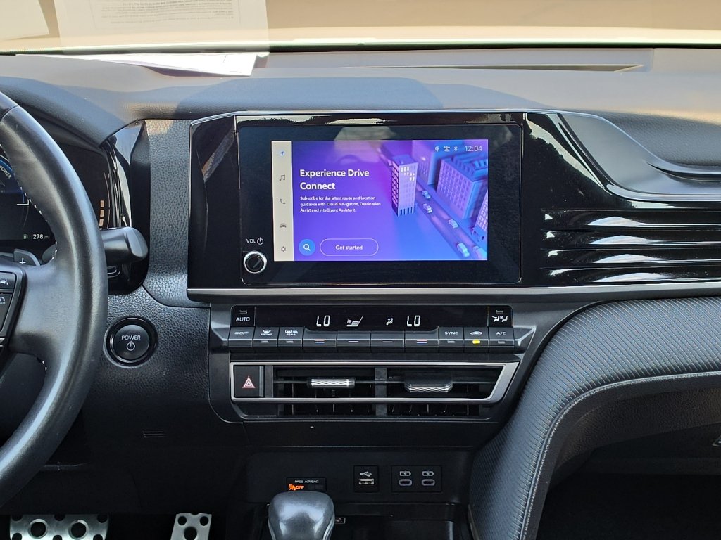 Used 2025 Toyota Camry SE FWD image 22