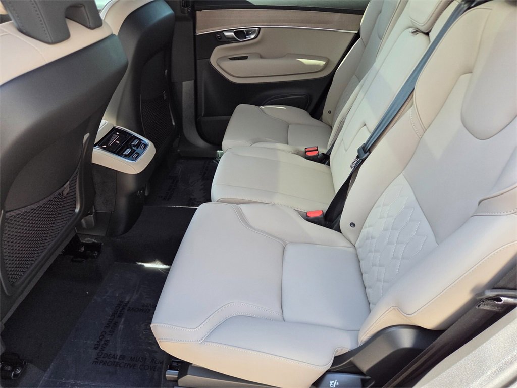 New 2026 Volvo XC90 B5 Core w/ Protection Package image 10