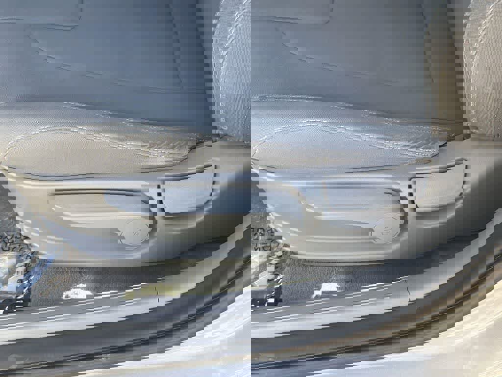 Used 2023 Hyundai Elantra SEL w/ Cargo Package image 25