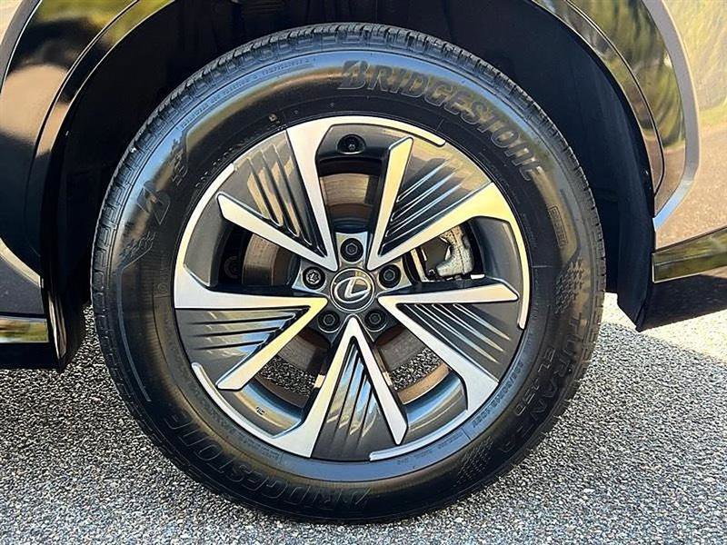 Used 2024 Lexus RZ 300e Premium w/ Accessory Package (Z1) image 52