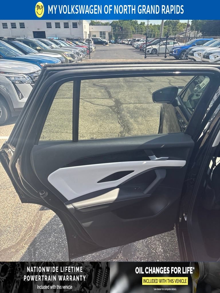 New 2026 Volkswagen Tiguan SE AWD/4WD image 14