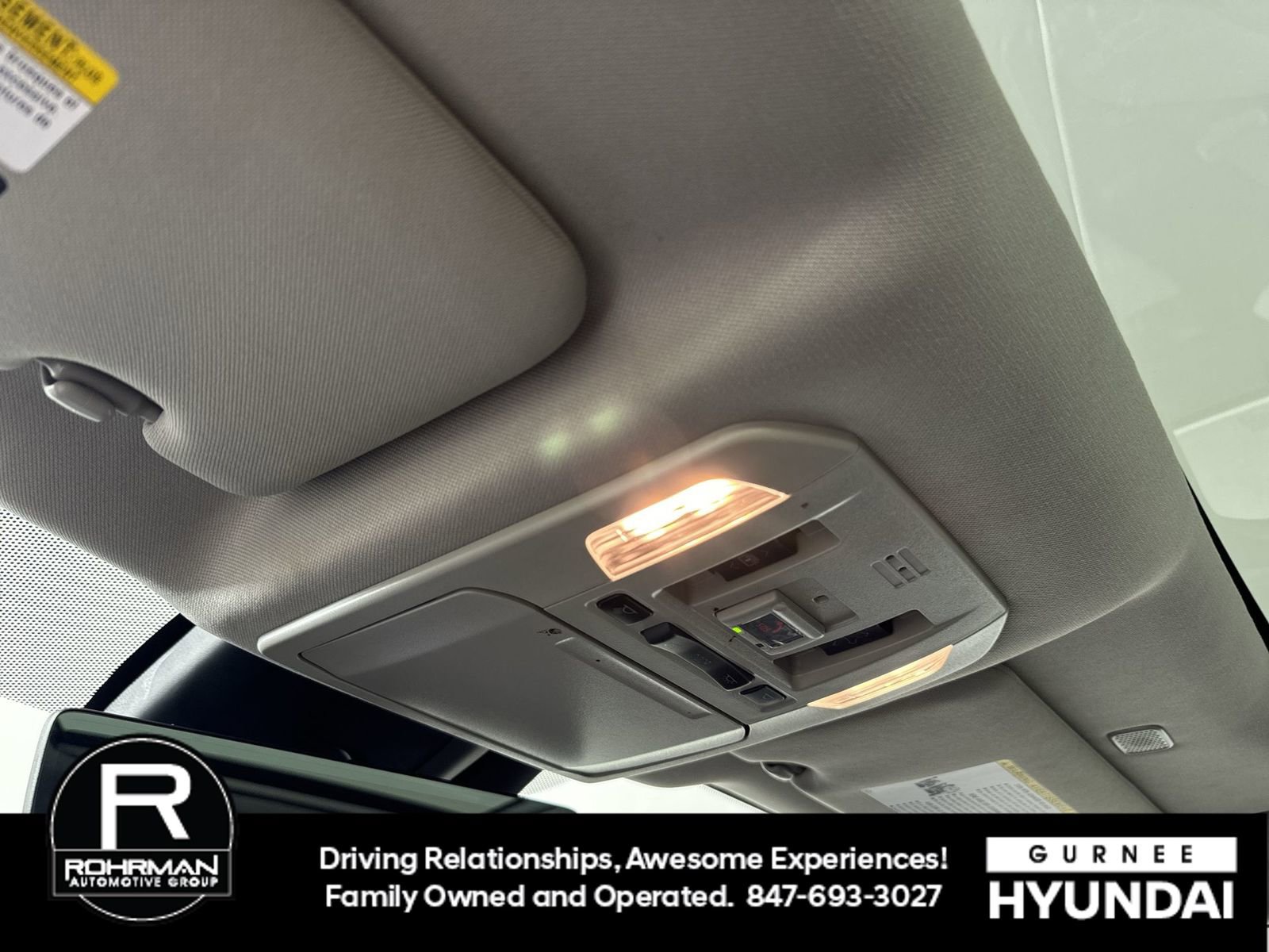 Used 2023 Toyota Highlander Platinum image 10