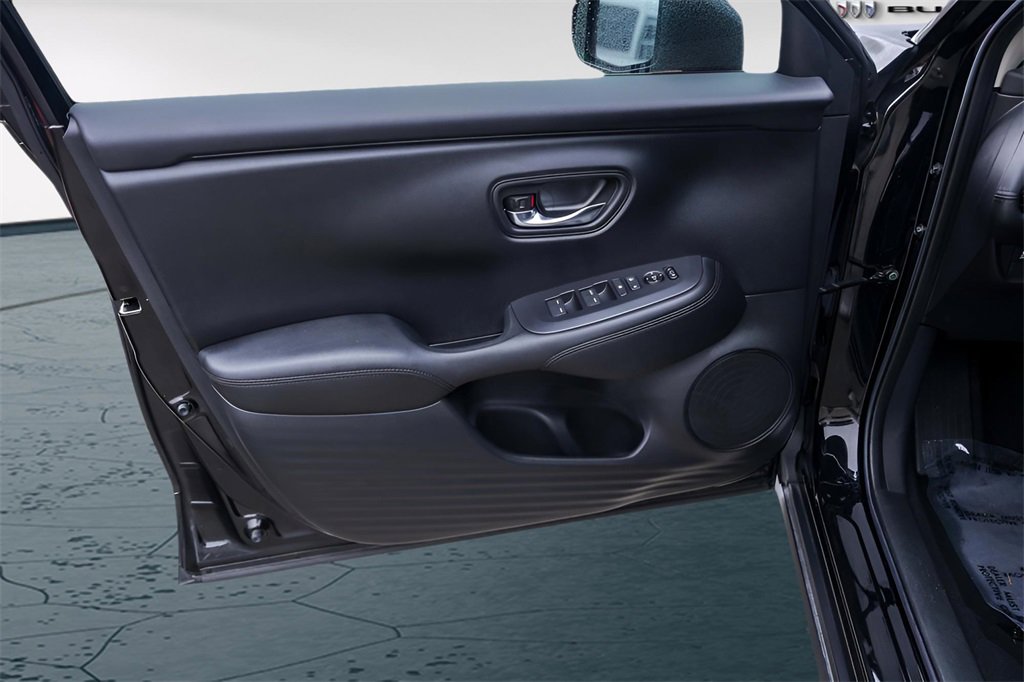 Used 2024 Honda HR-V LX image 25