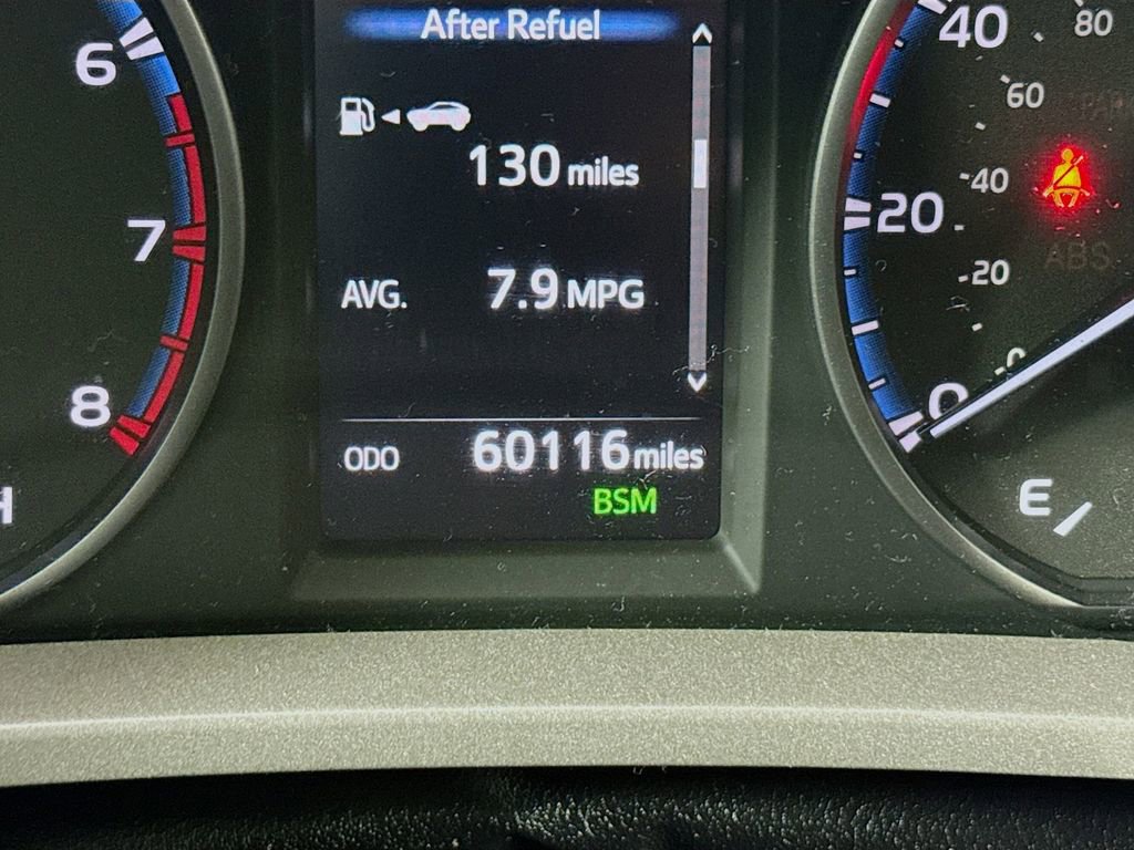 Used 2018 Toyota RAV4 XLE image 32