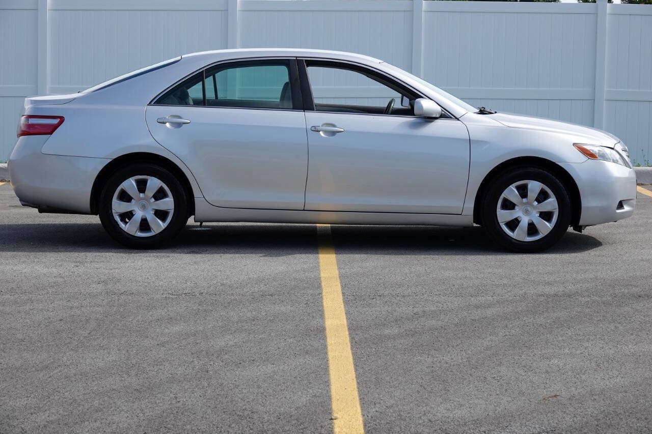 Used 2008 Toyota Camry FWD image 27