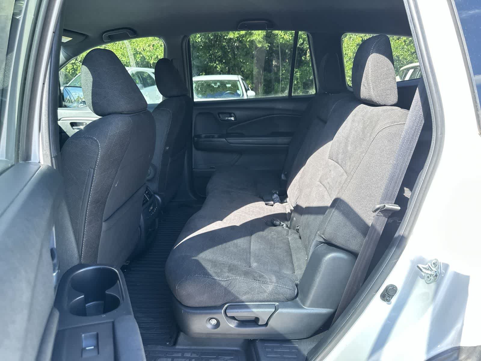 Used 2022 Honda Pilot Sport image 17