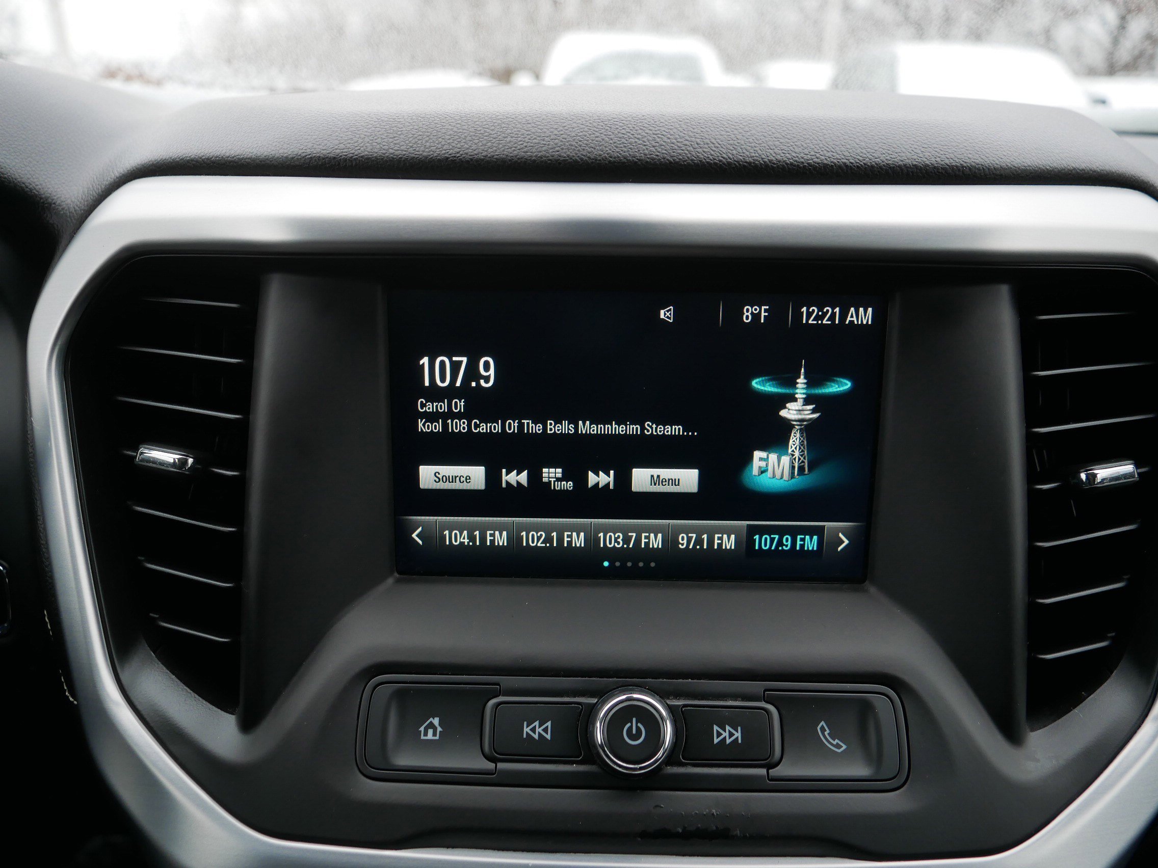 Used 2017 GMC Acadia SLE image 22