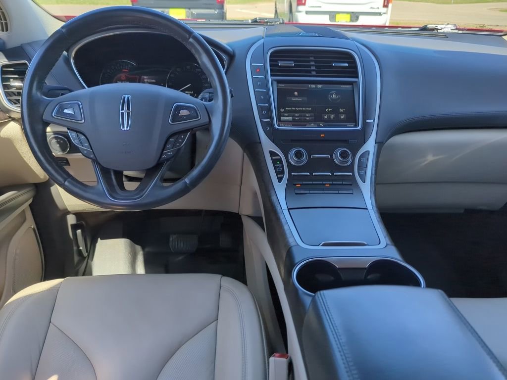 Used 2016 Lincoln MKX Select image 30