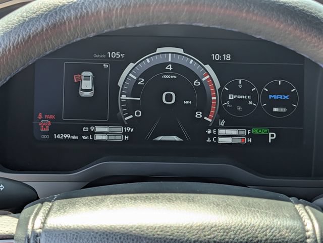 Used 2023 Toyota Sequoia Platinum AWD/4WD image 19