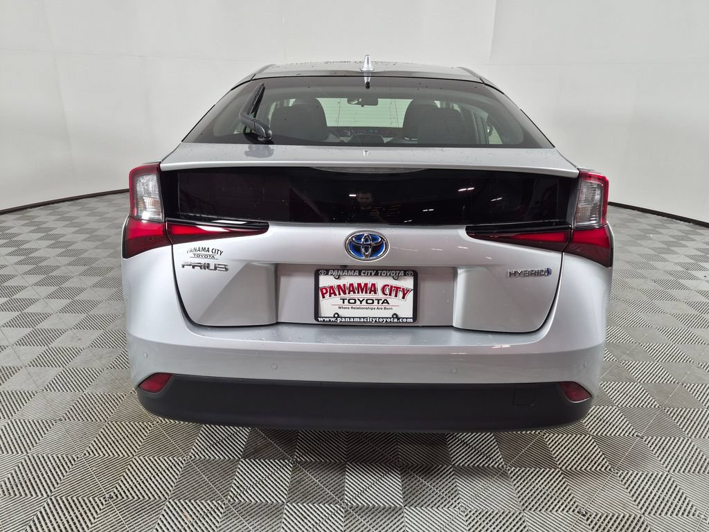 Used 2022 Toyota Prius LE FWD image 4