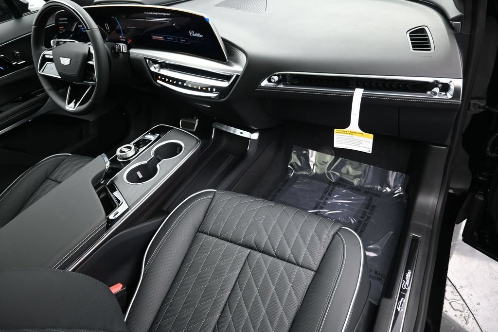 New 2027 Cadillac Lyriq Signature Sport w/ Nappa Leather Package AWD/4WD image 33