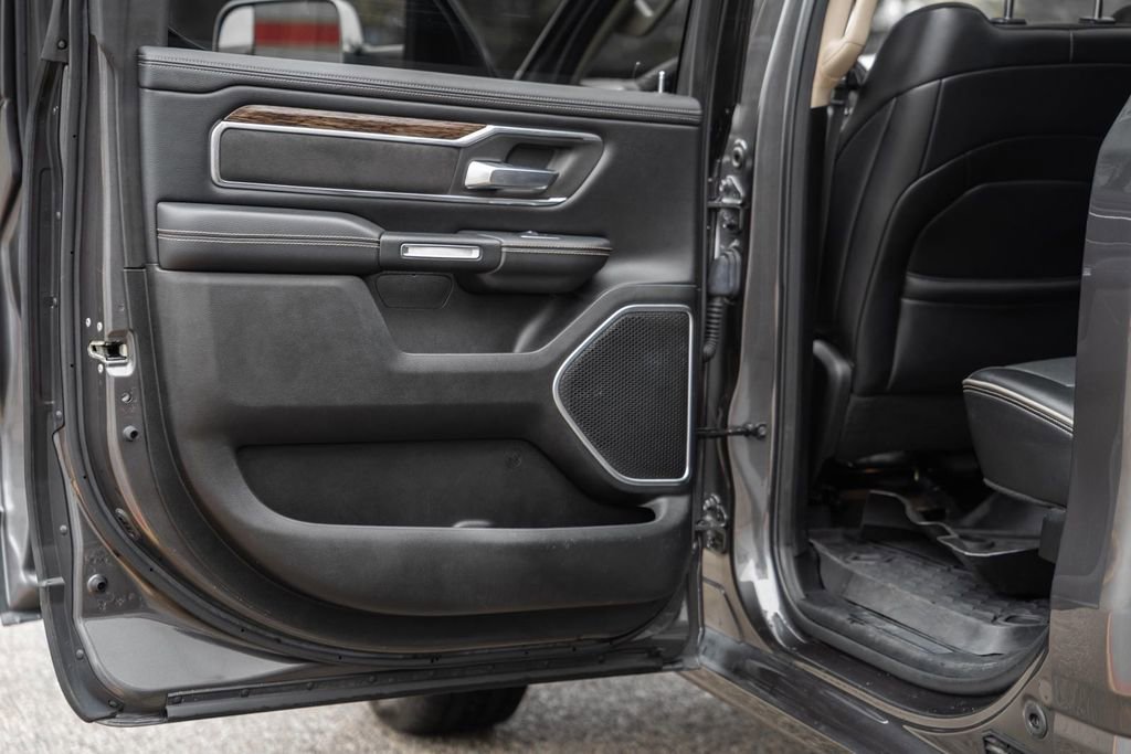 Used 2019 RAM 1500 Laramie image 49