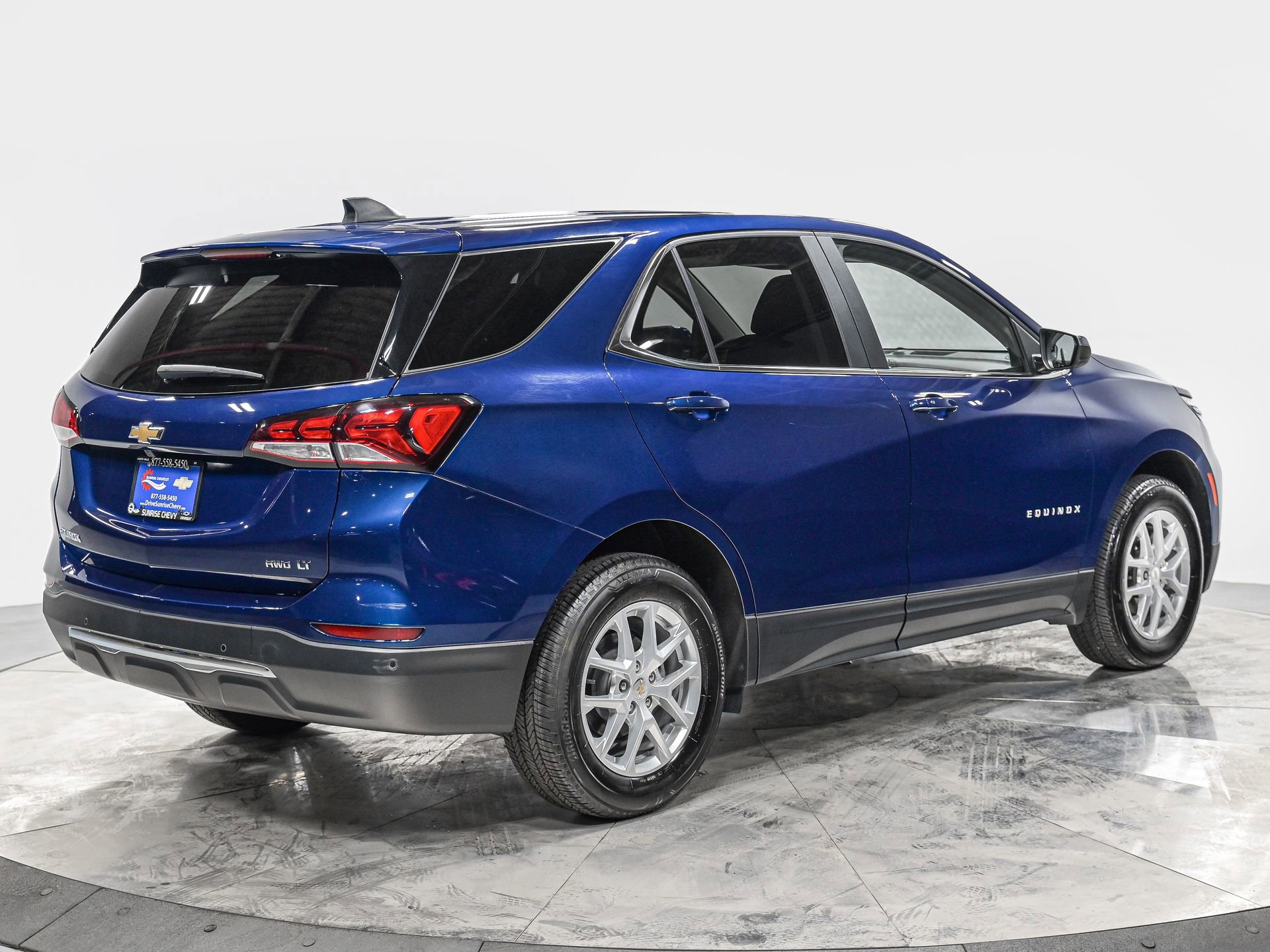 Used 2023 Chevrolet Equinox LT AWD/4WD image 7