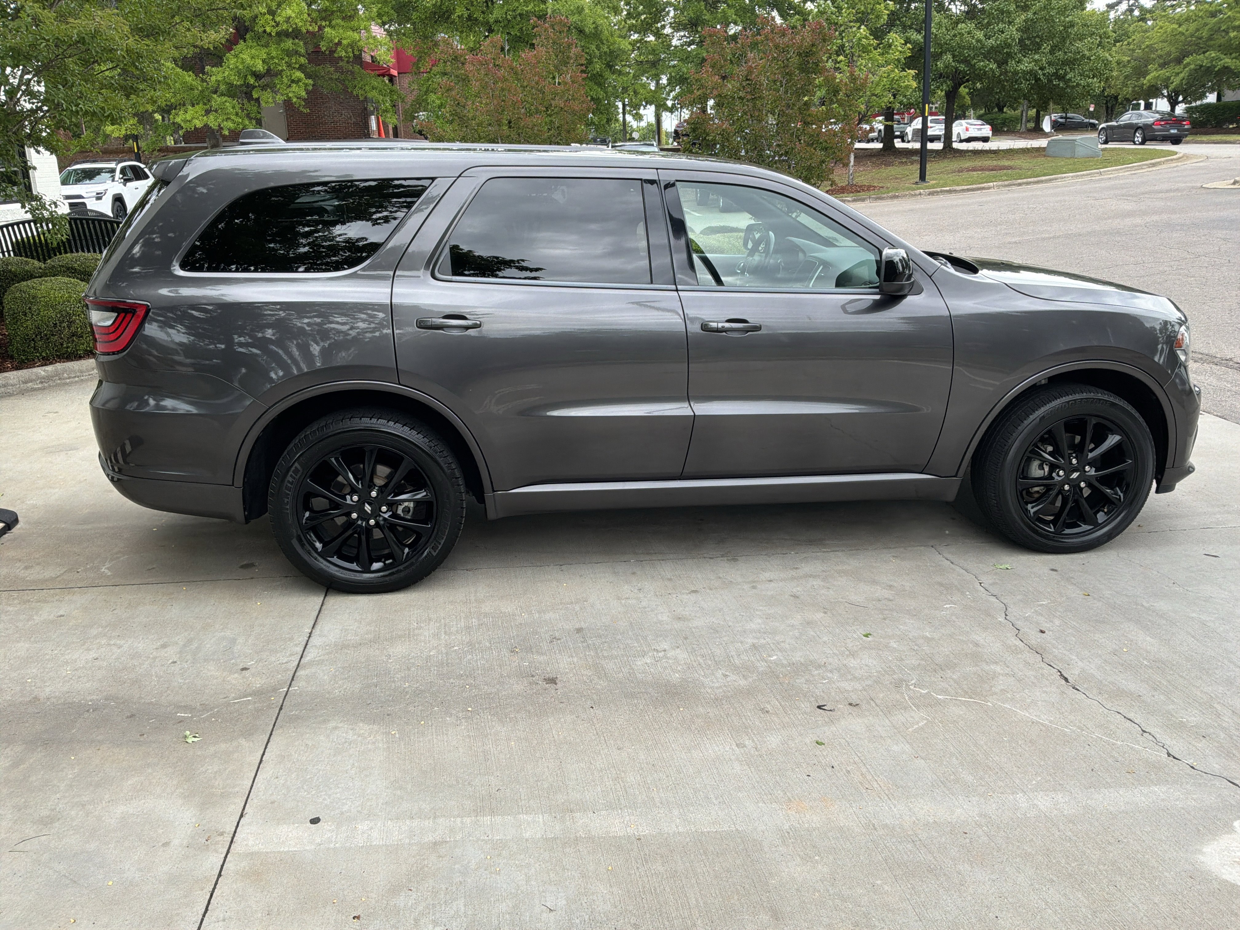 Used 2019 Dodge Durango SXT AWD/4WD image 11