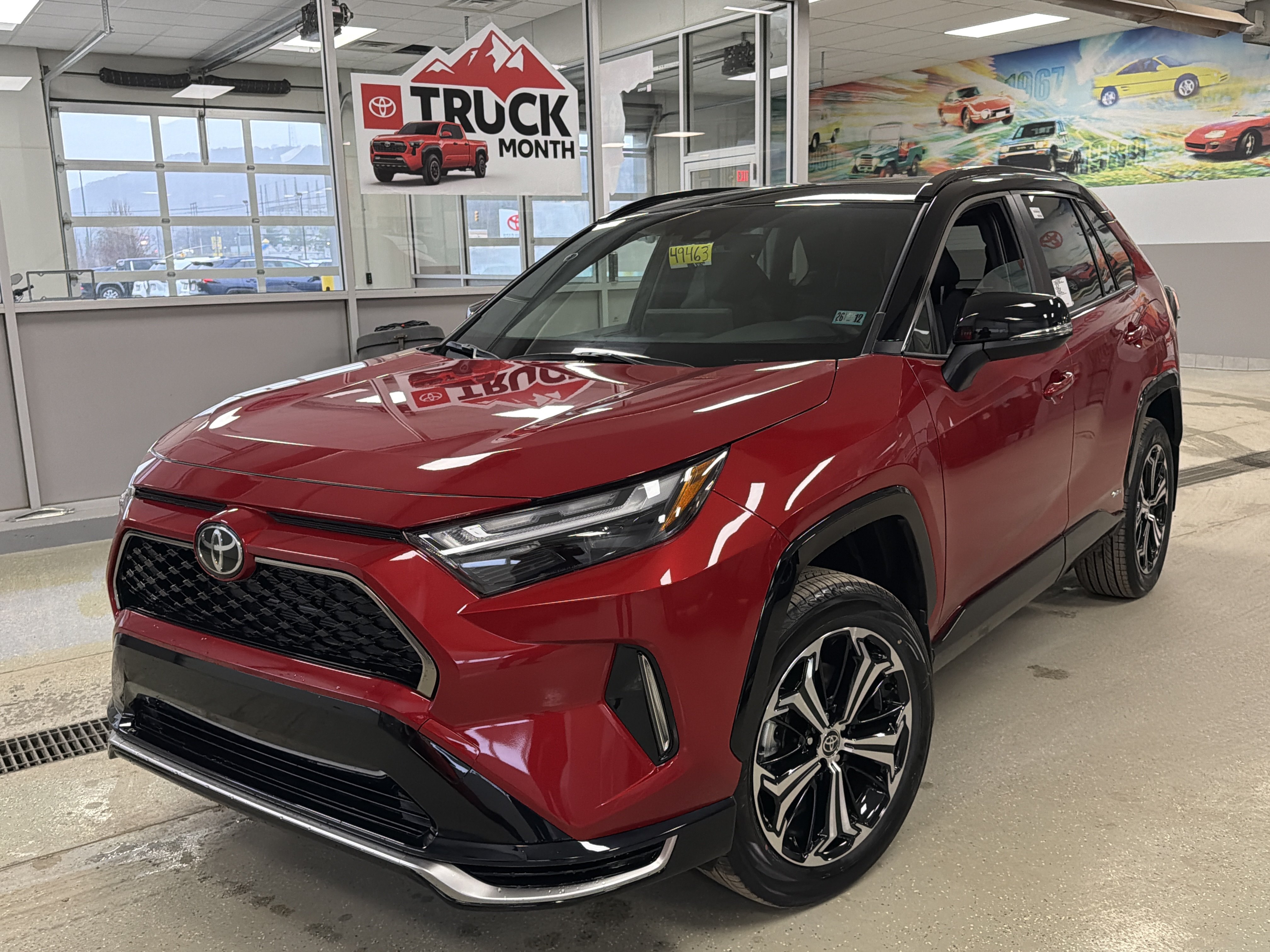 New 2025 Toyota RAV4 XSE w/ Weather Package AWD/4WD image 1