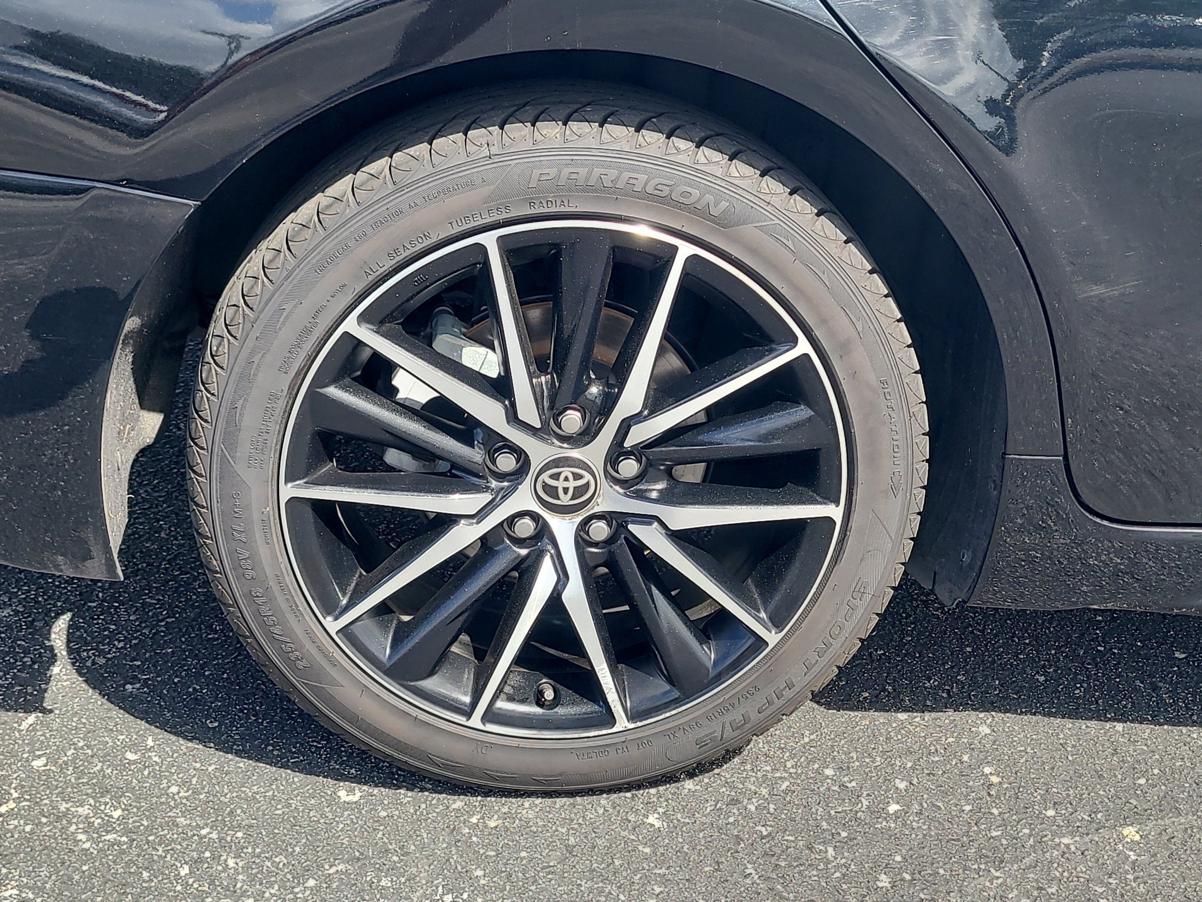 Used 2024 Toyota Camry SE image 9