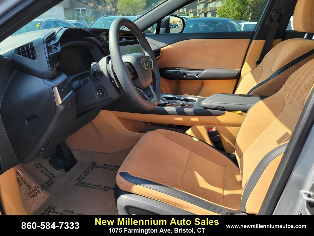 Used 2023 Lexus RZ 450e Premium w/ Accessory Package (A2) image 18