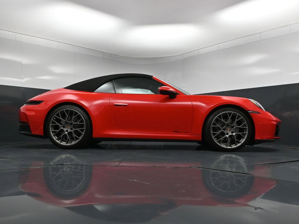 Certified 2025 Porsche 911 Carrera RWD image 27