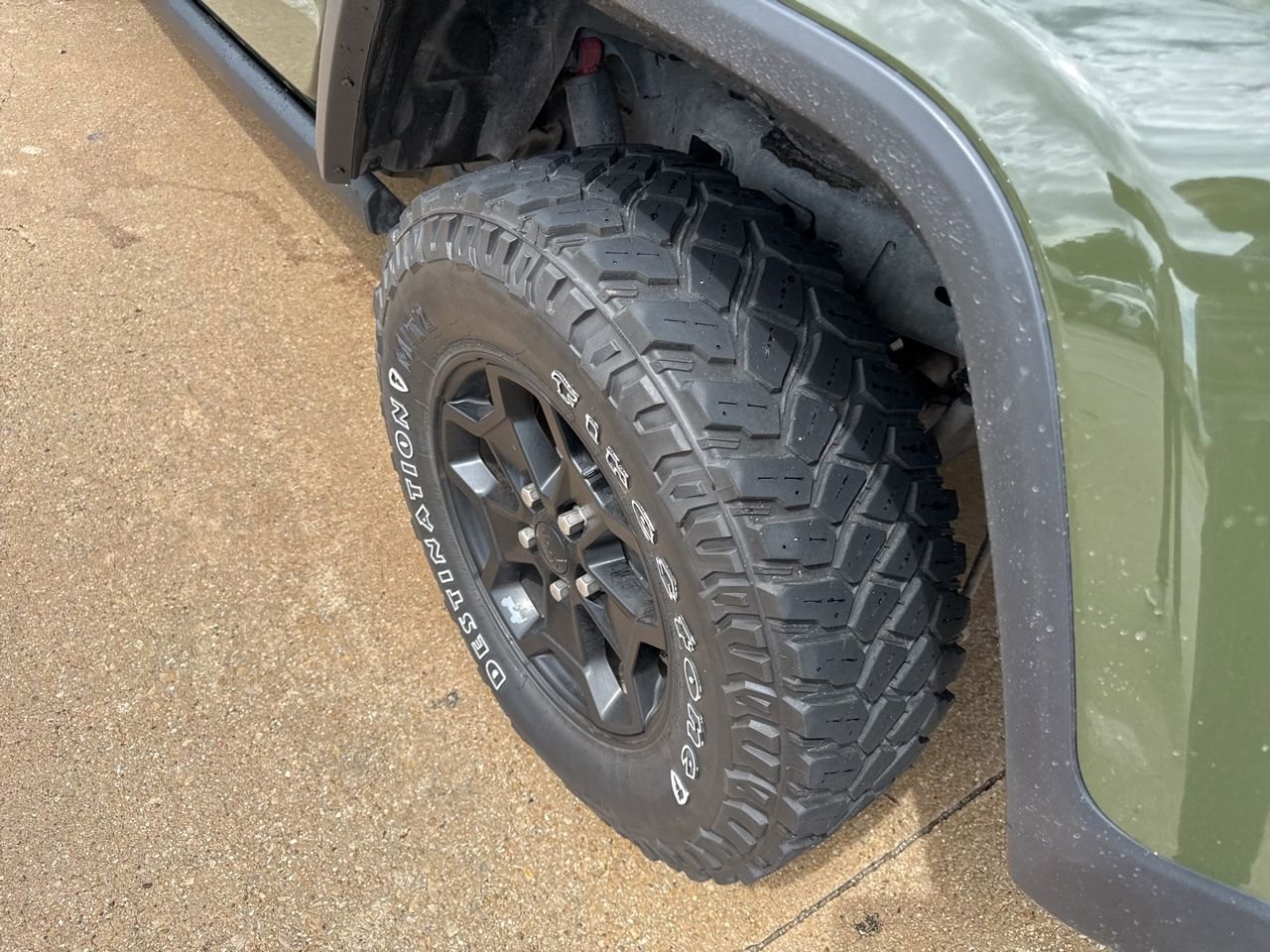 Used 2021 Jeep Gladiator Sport AWD/4WD image 9