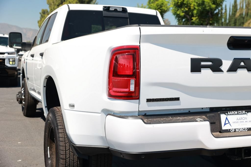New 2026 RAM 3500 Big Horn AWD/4WD image 13