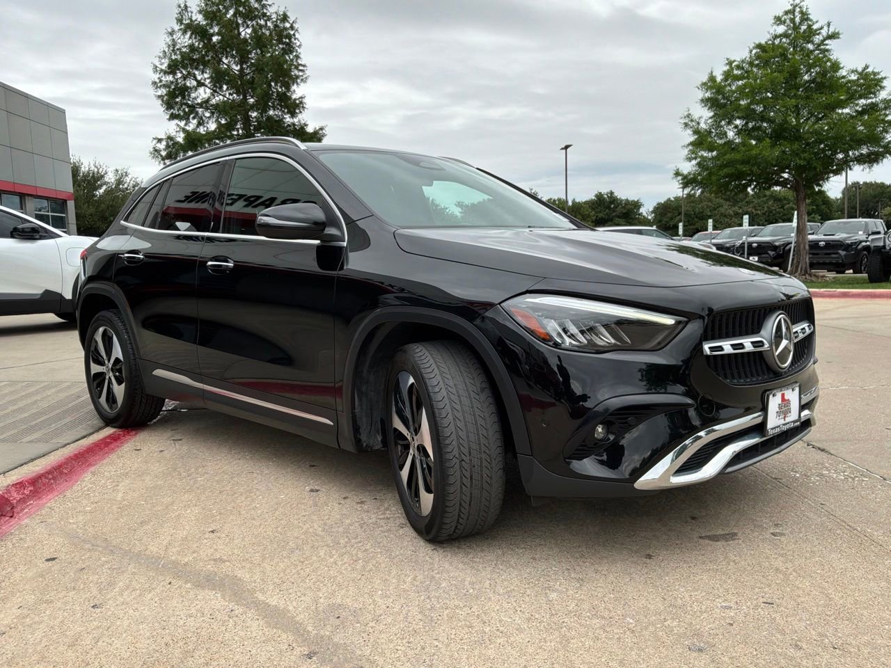 Used 2025 Mercedes-Benz GLA 250 image 4