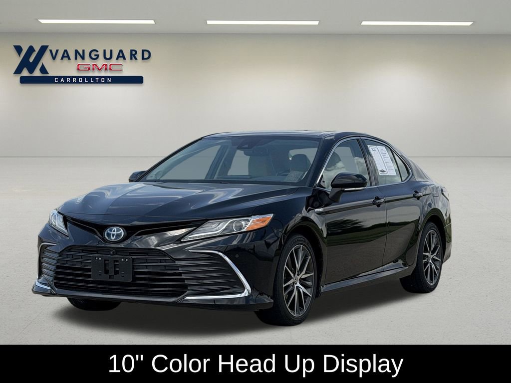 Used 2021 Toyota Camry XLE w/ Navigation Upgrade Package FWD image 5