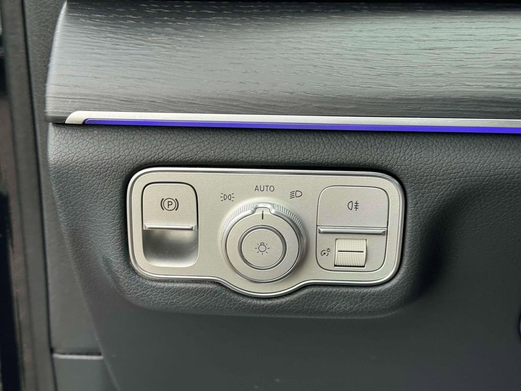 Used 2024 Mercedes-Benz GLE 350 4MATIC image 20