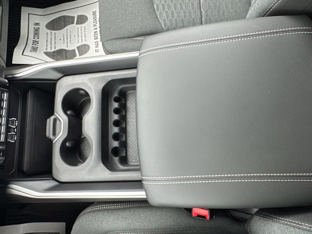 New 2026 RAM 3500 Big Horn AWD/4WD image 24