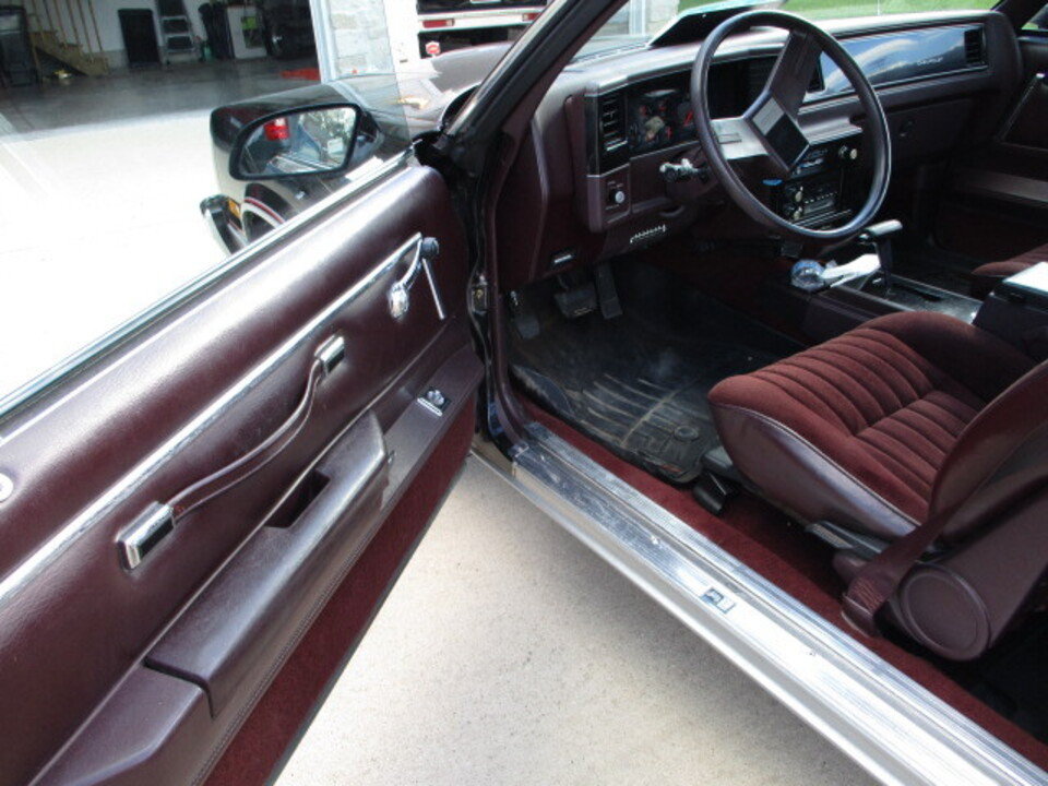 Used 1987 Chevrolet El Camino V8 RWD image 26