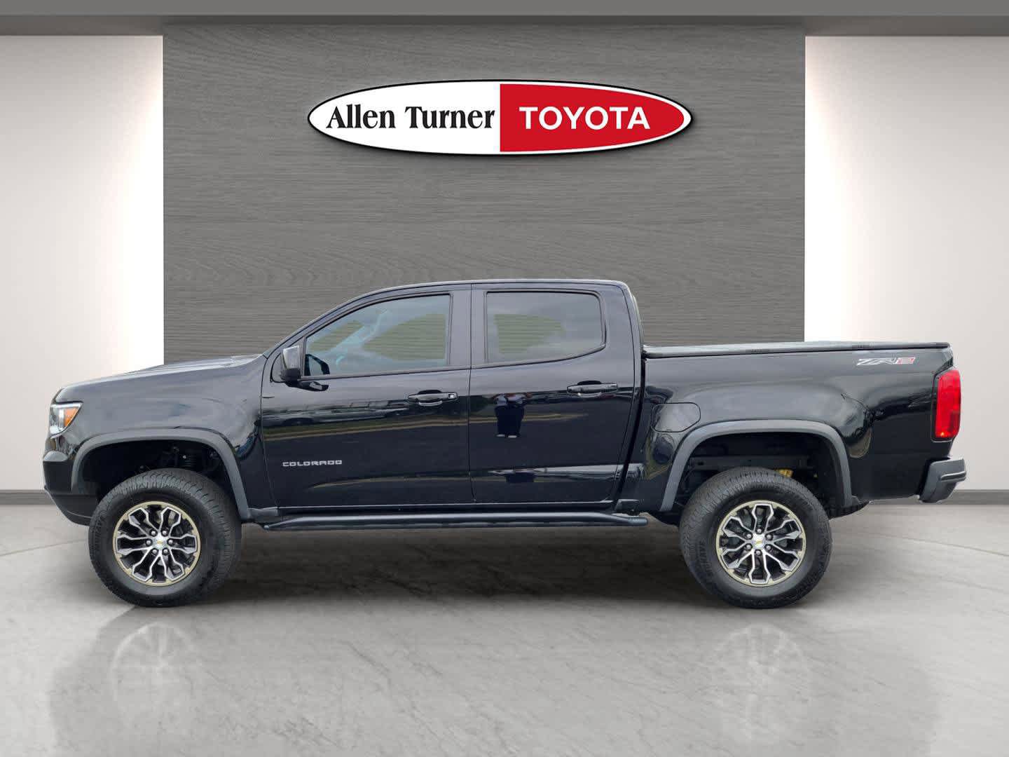 Used 2022 Chevrolet Colorado ZR2 AWD/4WD image 10