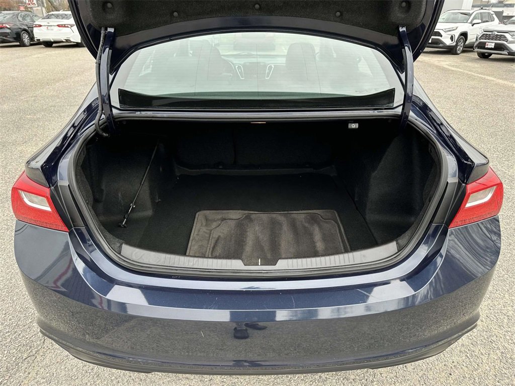 Used 2016 Chevrolet Malibu LT image 16