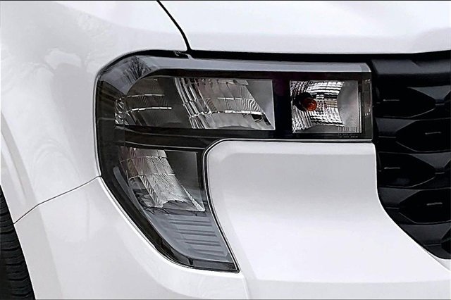 Used 2025 Ford Maverick XL image 27