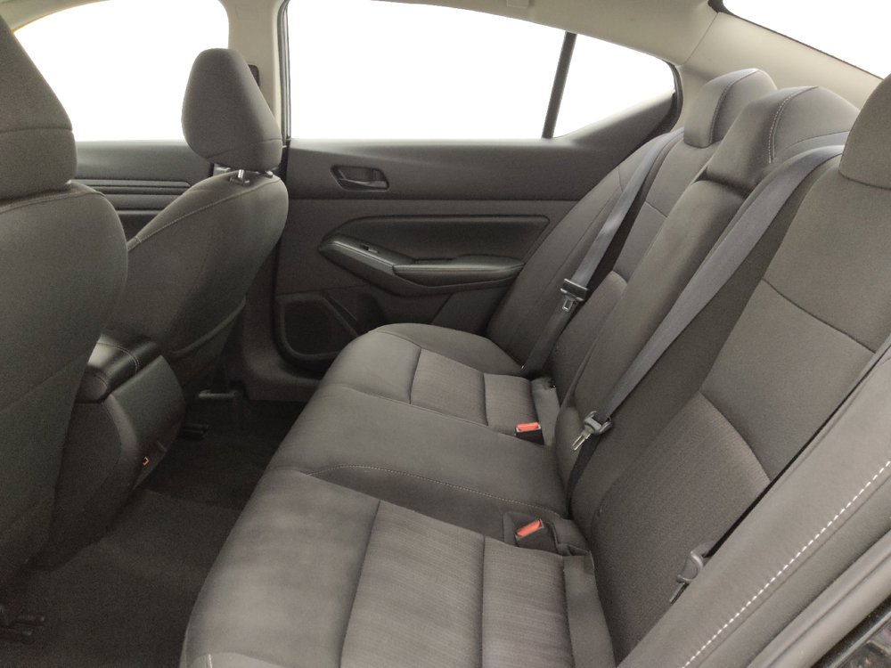 Used 2024 Nissan Altima 2.5 SV image 18