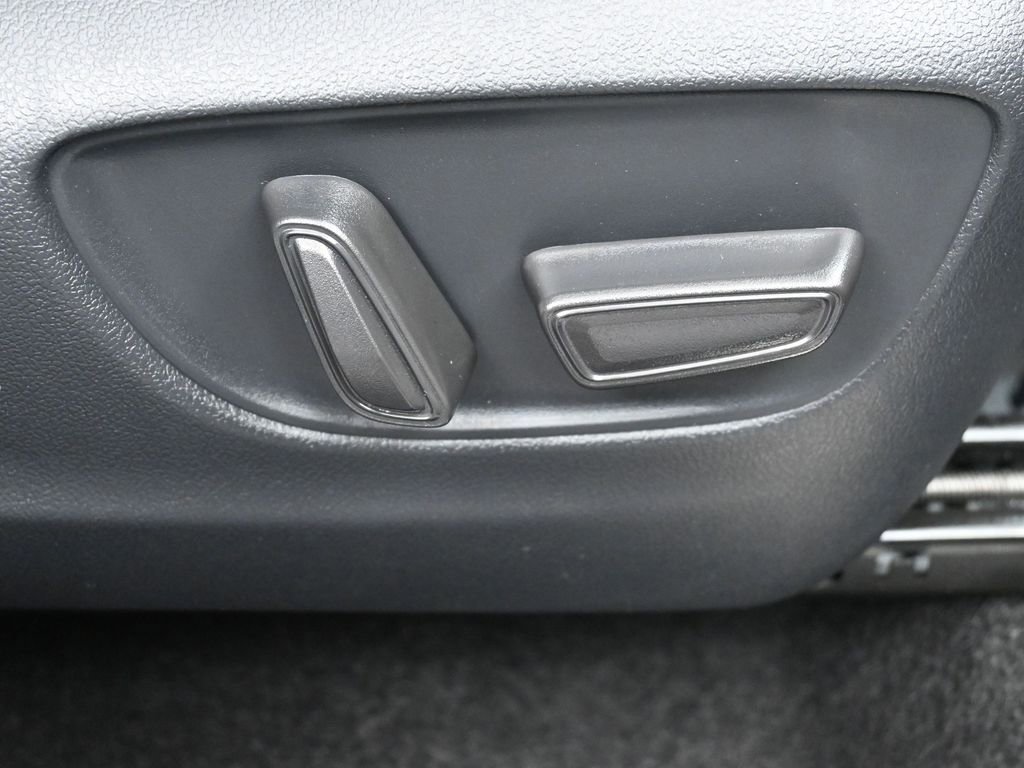 Certified 2026 Toyota Grand Highlander Limited image 39