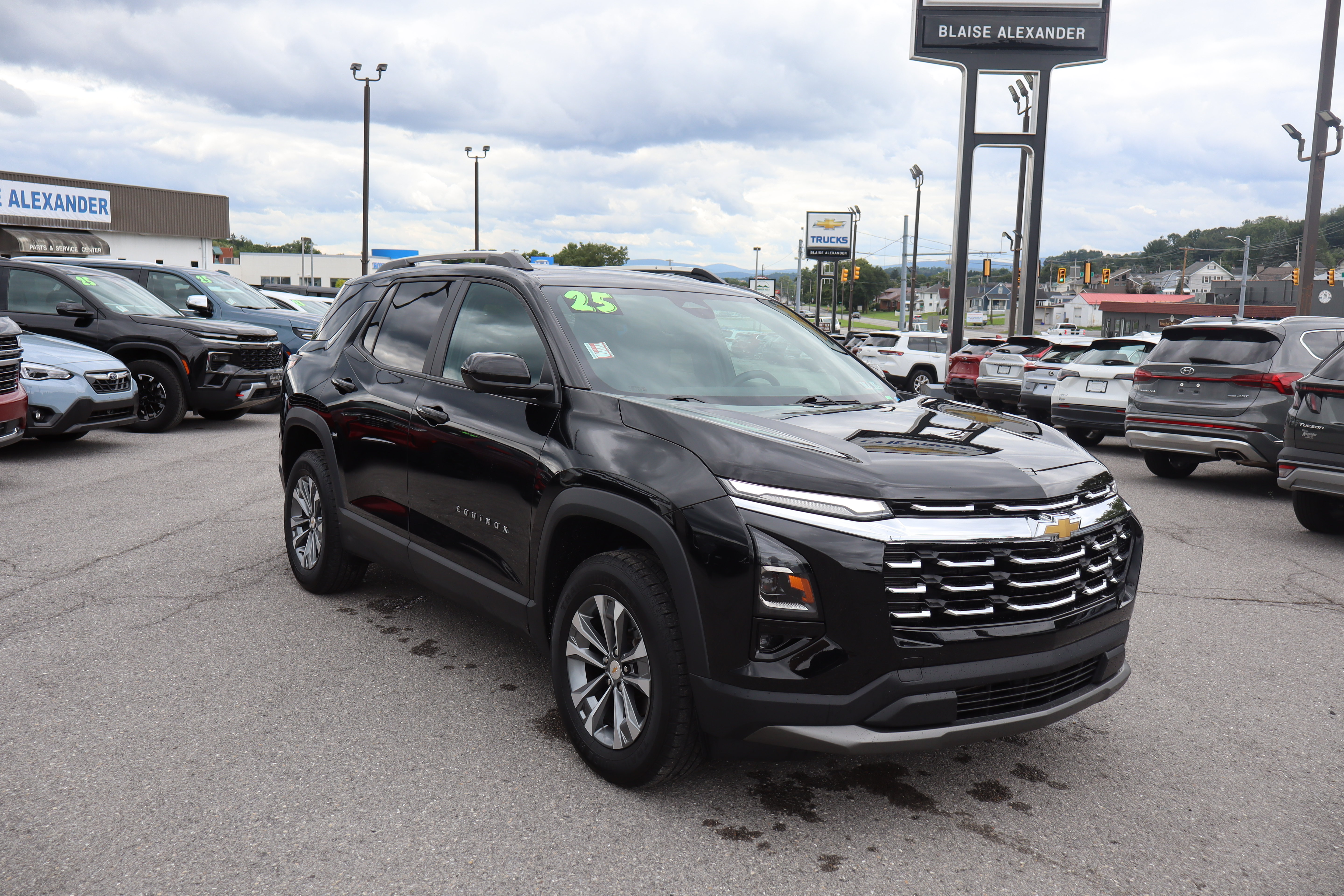 Used 2025 Chevrolet Equinox LT w/ Convenience Package II