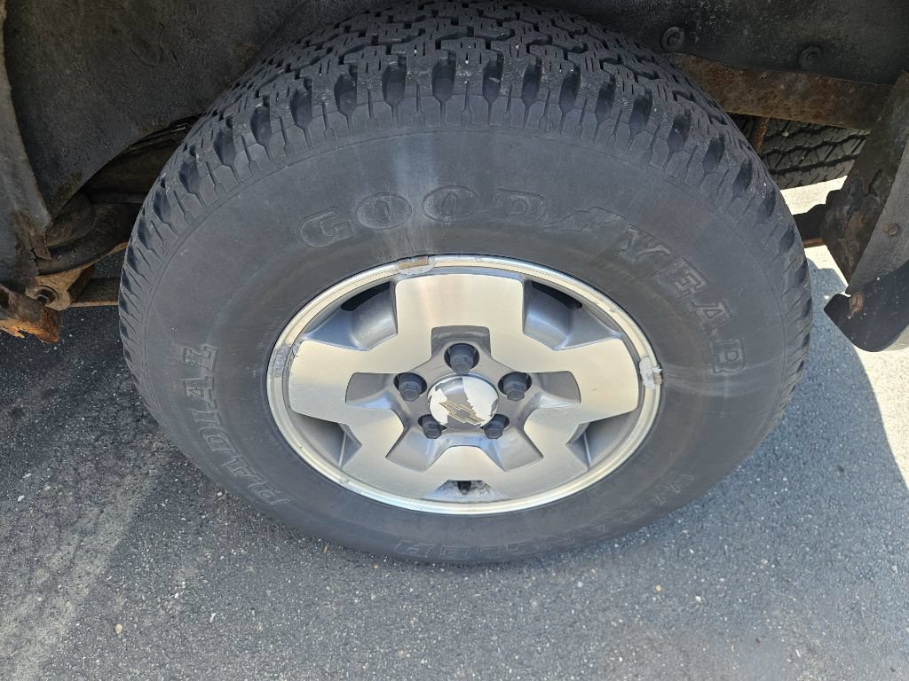 Used 2002 Chevrolet Blazer LS w/ Preferred Equipment Group AWD/4WD image 22