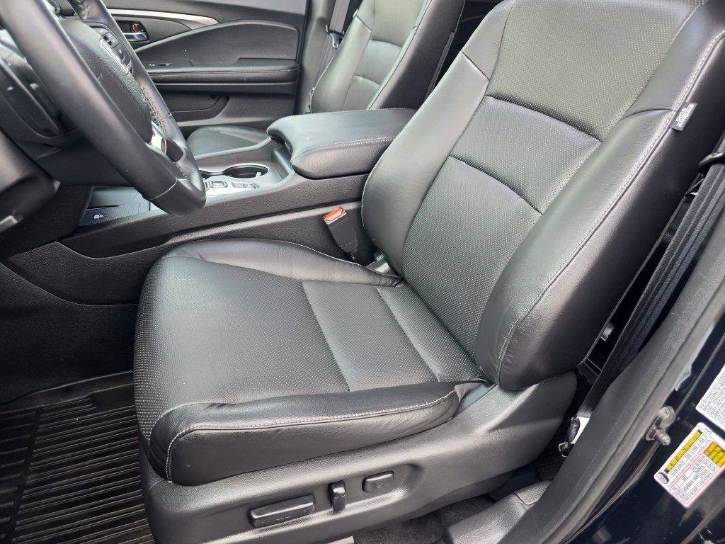 Used 2025 Honda Ridgeline RTL image 16
