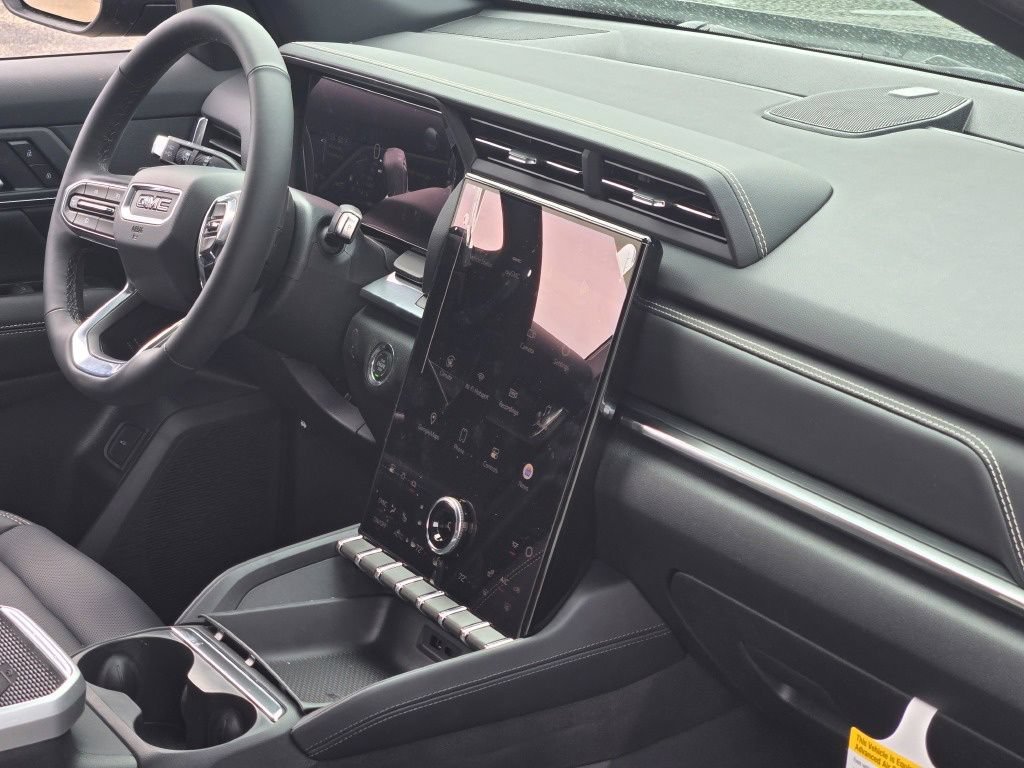 New 2027 GMC Terrain Elevation w/ Elevation Premium Package AWD/4WD image 17