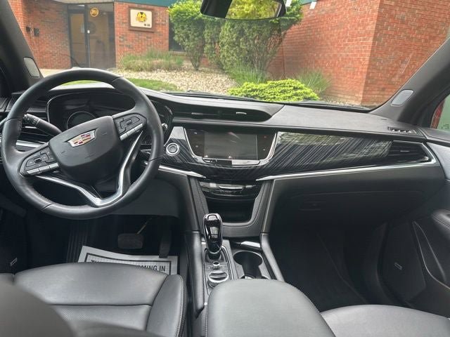 Certified 2024 Cadillac XT6 Premium Luxury AWD/4WD image 17
