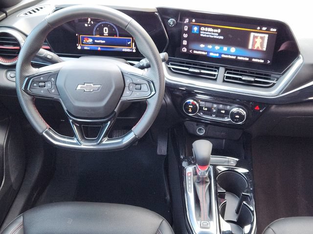 Used 2025 Chevrolet Trax RS w/ Driver Confidence Package FWD image 27